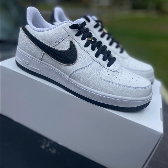 Nike Air Force 1 Men Size 10.5 - Picture 7 of 10